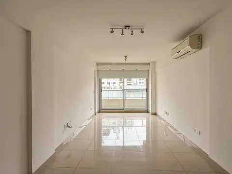 Presidente José Evaristo Uriburu 500, Piso 5