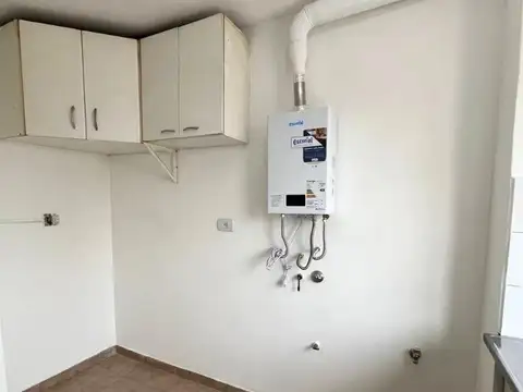 ALQUILER - DEPARTAMENTO DE 2 AMBIENTES - LANÚS ESTE
