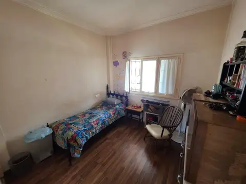 Chalet 5 ambientes en venta en el barrio Las Avenidas