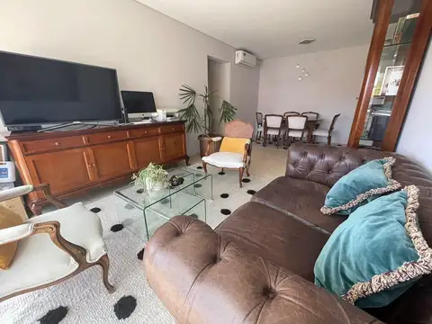 Departamento en Alquiler con 1 cocheras
