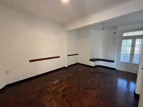 Oficina en Alquiler 50 años