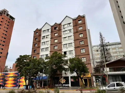 Bv San Juan 900, Piso 4