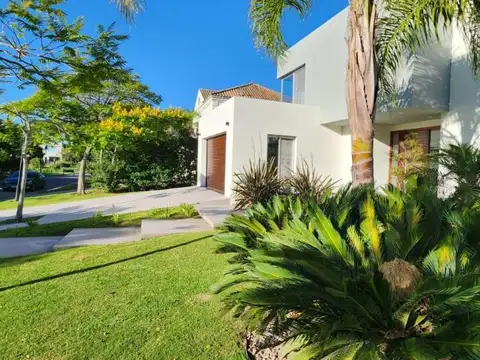 Casa en Venta de 5 dormitorios