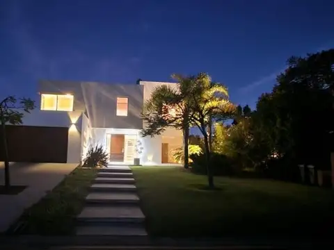 Casa en Venta al Noreste