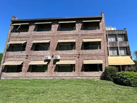 3 y Avenida Los Inmigrantes