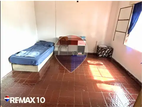 Casa en Alquiler con 1 cochera