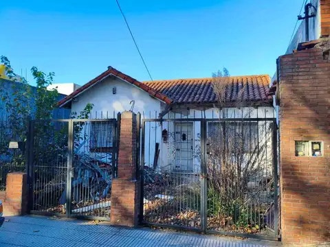 Terreno en Venta en Villa Santos Tesei, USD 65.000