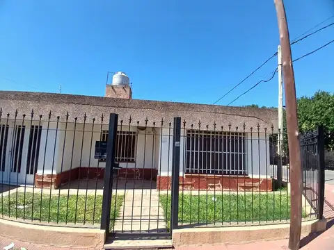 MUY BUENA Casa Cerca Shopping AltoAlberdi 4 hab 