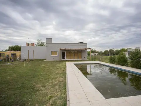 Casa en Venta en Gowland, USD 58.000