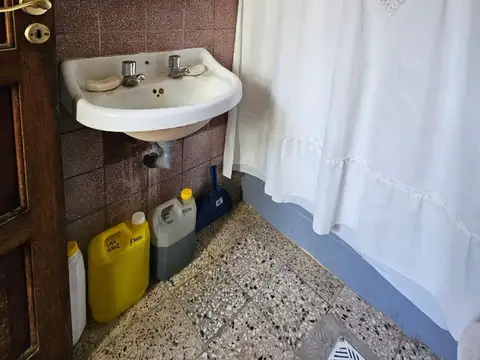 Depto Tipo Casa en Venta 75 años