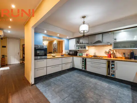 Pedriel al 500 | Barracas | Casa sobre Lote Propio con Patio y Cochera | Venta