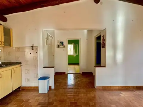 Casa 3 ambientes con 1 baño
