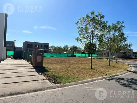 Santo Tomas, Pilar