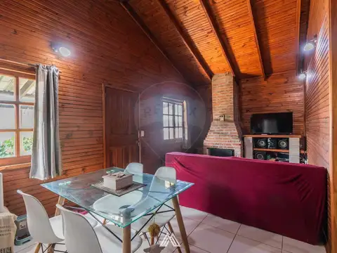 Casa 6 ambientes con 2 baños