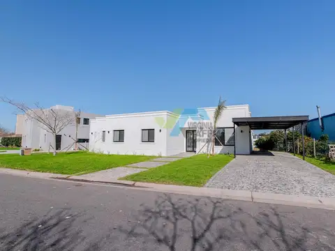 Casa en una planta con pileta - Lote a la laguna SAN MATIAS AREA 1