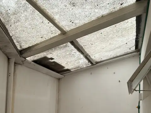 Dpto 3 amb, planta baja fondo con gran patio 33mts2, cocina amplia, lavadero cub. foco comercial AV San Martin