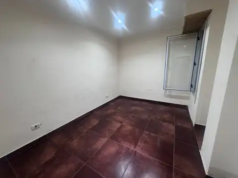 Depto Tipo Casa en Alquiler de 2 dormitorios
