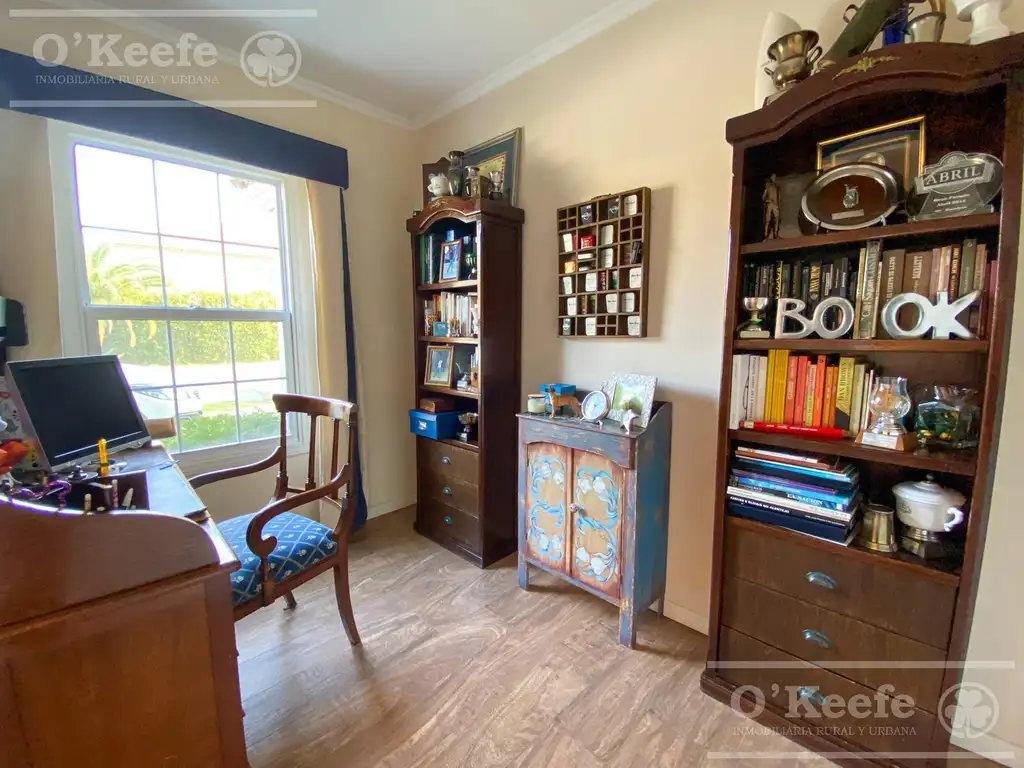 Casa en venta de cuatro ambientes con piscina y galería cerrada en Abril Country Club, Hudson. - Foto 17