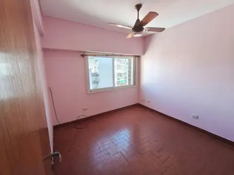 3 Ambientes con balcón al contrafrente Atípico 