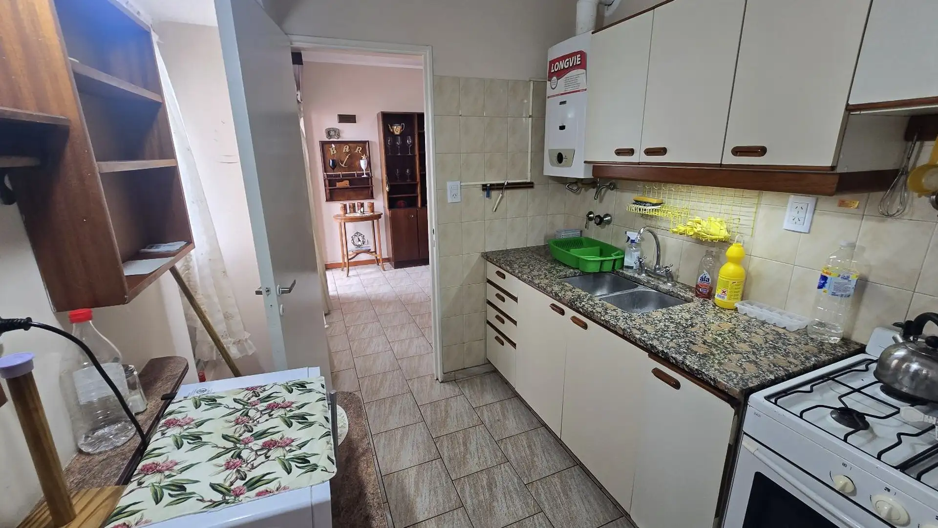 Depto 2 amb, 32m² amoblado con balcón y ascensor — La Bristol