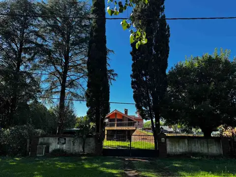 CASA EN VENTA EN PERGAMINO CON PILETA