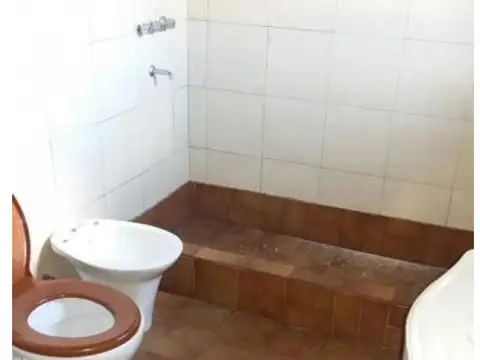 LOCAL CON VIVIENDA-NUEVAS CONDICIONES