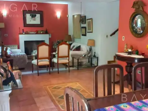 Casa 5 ambientes con 3 baños