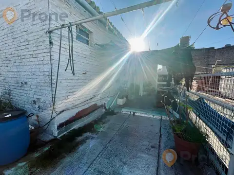 Depto Tipo Casa 3 ambientes con 2 baños