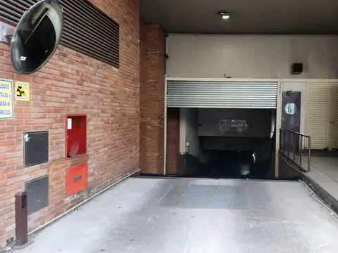 VENTA COCHERA PARA DOS AUTOS EN BELGRANO