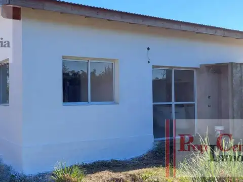 Casa 3 ambientes con 1 baño