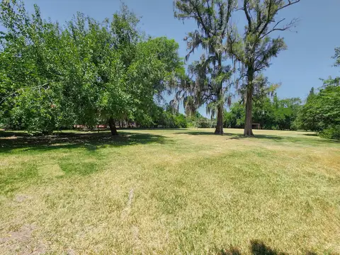 Fracción de 5.600m² ideal para desarrollos inmobiliario en Funes