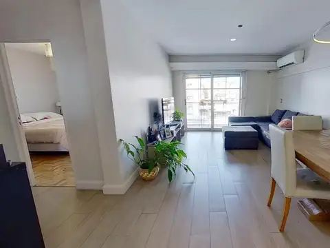 Depto 3 Amb 76 m2  Reciclado Frente Luminoso Balcón Corrido