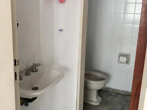 Depto Tipo Casa en Venta en Flores, USD 168.000