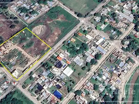 Predio en alquiler de 10.000 m2 con 500 m2 de oficinas - Uso logístico