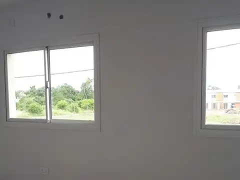 Se alquila: DUPLEX EN "VISTAS DEL NORTE" DE 2 DORM