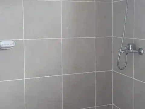 Casa en Alquiler en Zona Hipermercado, $ 650.000