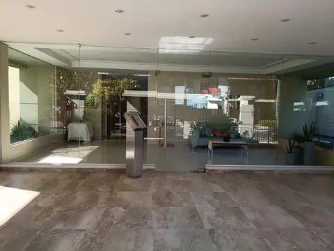 Departamento 2 Ambientes con Cochera en Lanus Centro