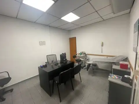 Local uso comercial o Profesional actual clinica en Venta Centro de Ramos Mejía