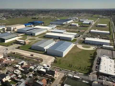Lote perimetral de 4375 m2 en venta - Parque Industrial Hudson