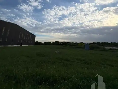 Terreno en Venta 65  mts Frente