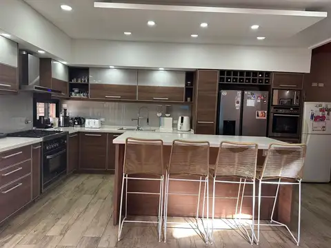 Casa en Venta en Moron, USD 185.000