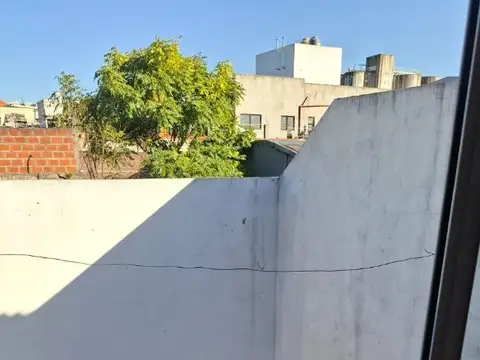 Comisionado José Indart 1600, Piso 1