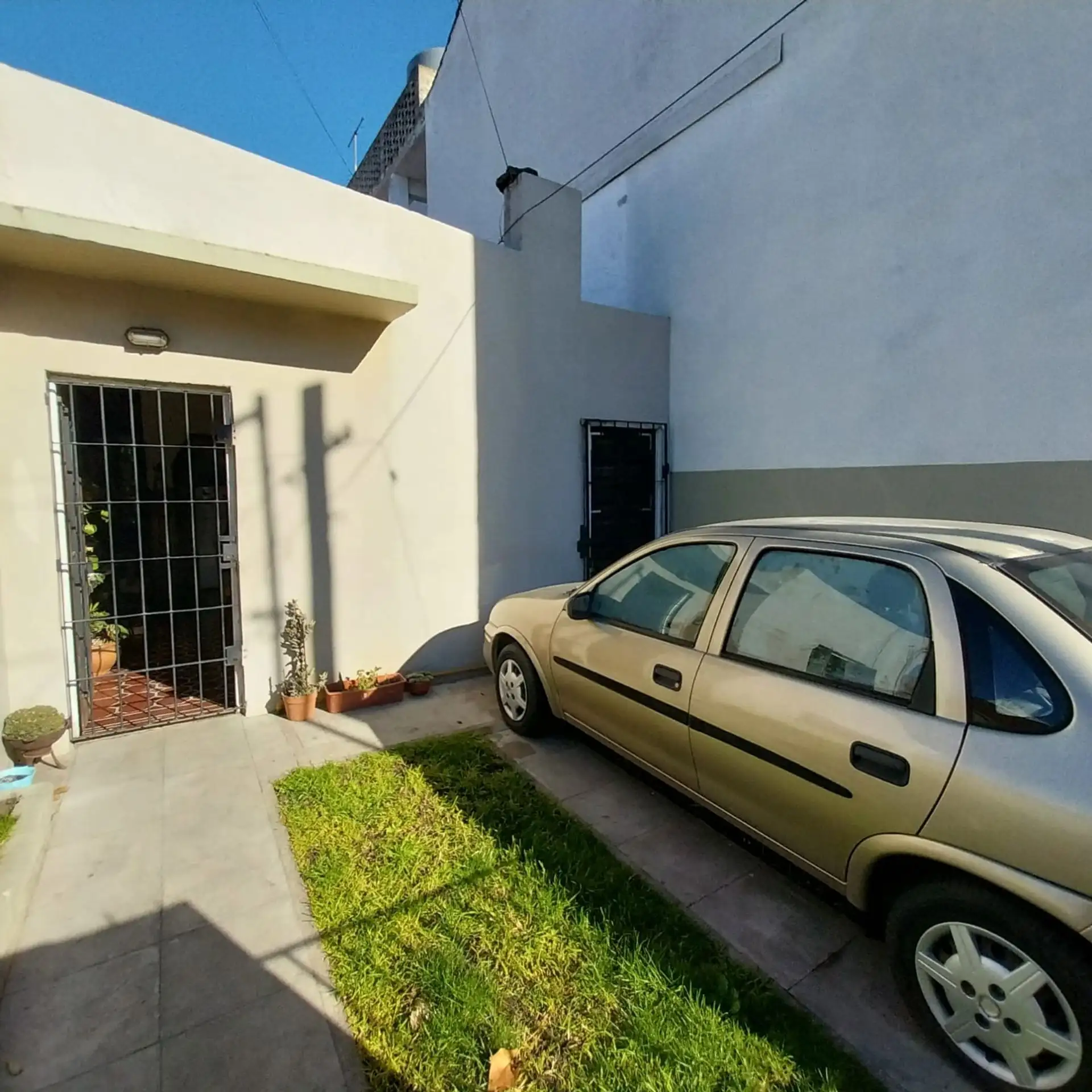 VENTA CASA 3 AMBIENTES BERNARDINO RIVADAVIA