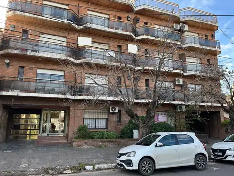 Departamento en venta de 1 dormitorio c/ cochera en Belén de Escobar