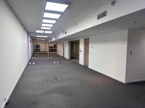 Oficina instalada de categoria
