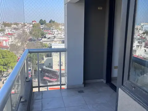 Cosquín 100, Piso 6