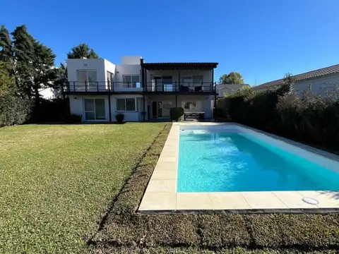 Casa Exclusiva con salida Nautica en Barrio San Marco - Villanueva
