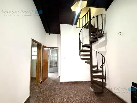 Depto Tipo Casa en Venta con 1 cocheras
