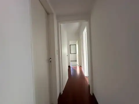 Departamento en Venta en Martinez, USD 145.000