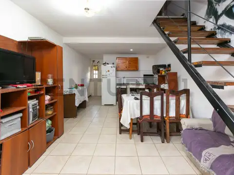 Casa 3 ambientes con 1 baño